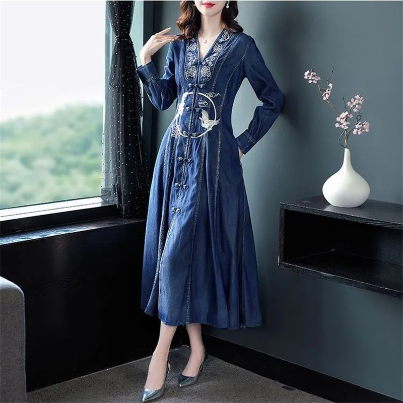 فستان دينيم بأكمام طويلة بتصمي - مراجعة Ethnic Fashion Design وسعره
